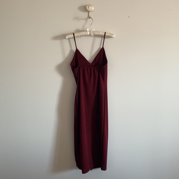 M Boutique V Neck Ruffle Dress - Picture 2 of 4
